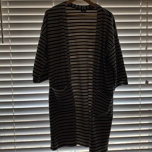 Open front, 3/4 sleeve, black/cream duster/jacket